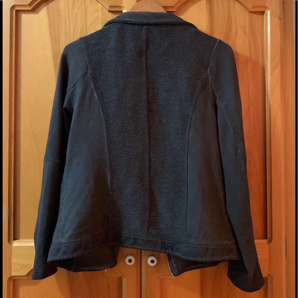 Buckle Side ZIp Jacket - Picture 12 of 14